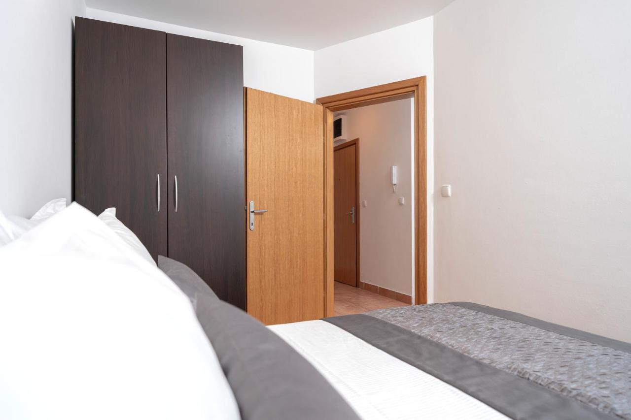 Villa Dalmatia Apartments Бол Экстерьер фото