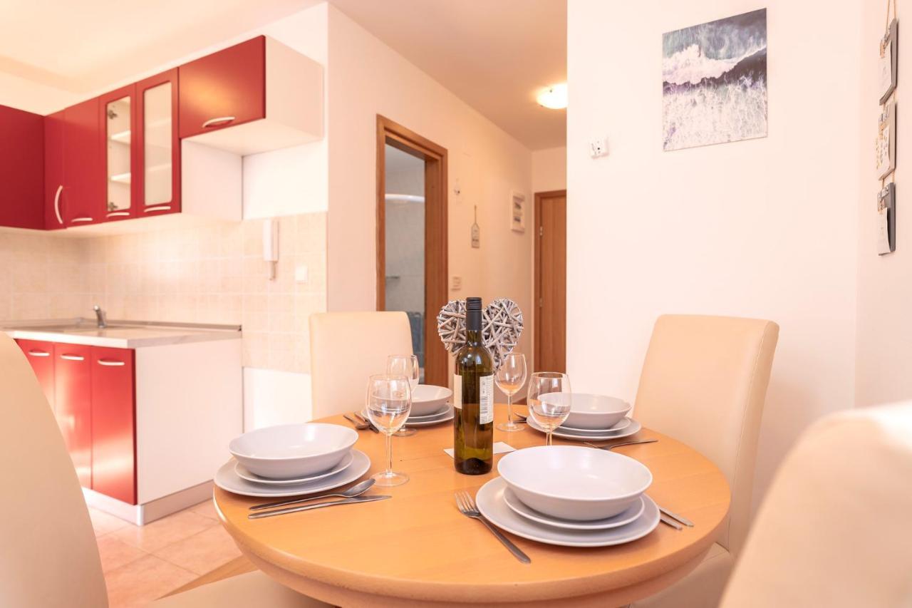 Villa Dalmatia Apartments Бол Экстерьер фото