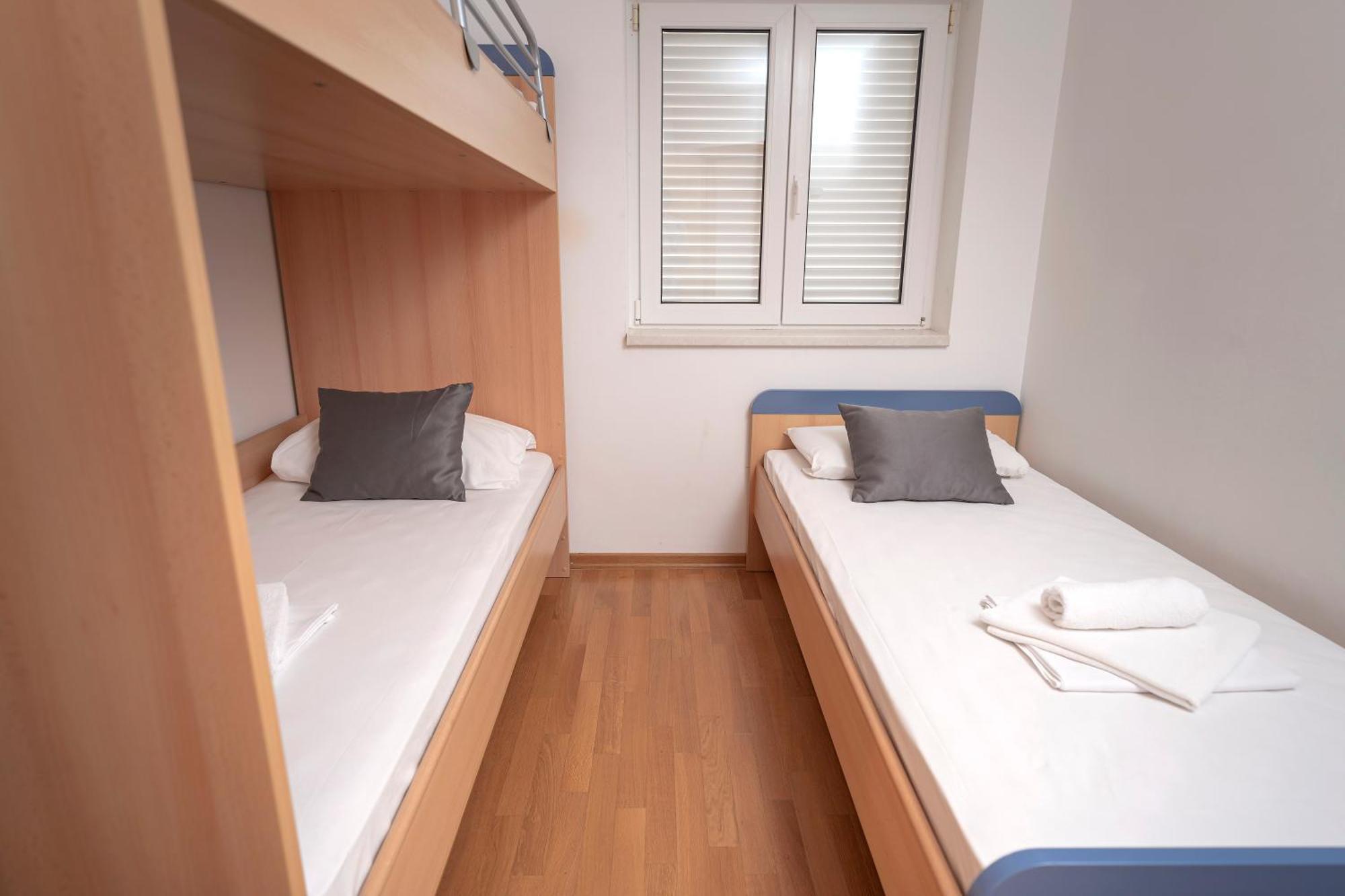 Villa Dalmatia Apartments Бол Экстерьер фото