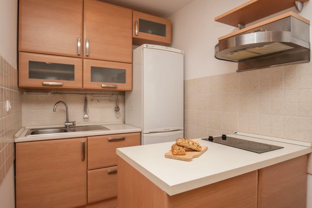 Villa Dalmatia Apartments Бол Экстерьер фото